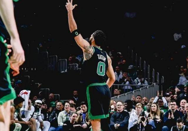 字母哥关键节点败北，RNG带队取胜！