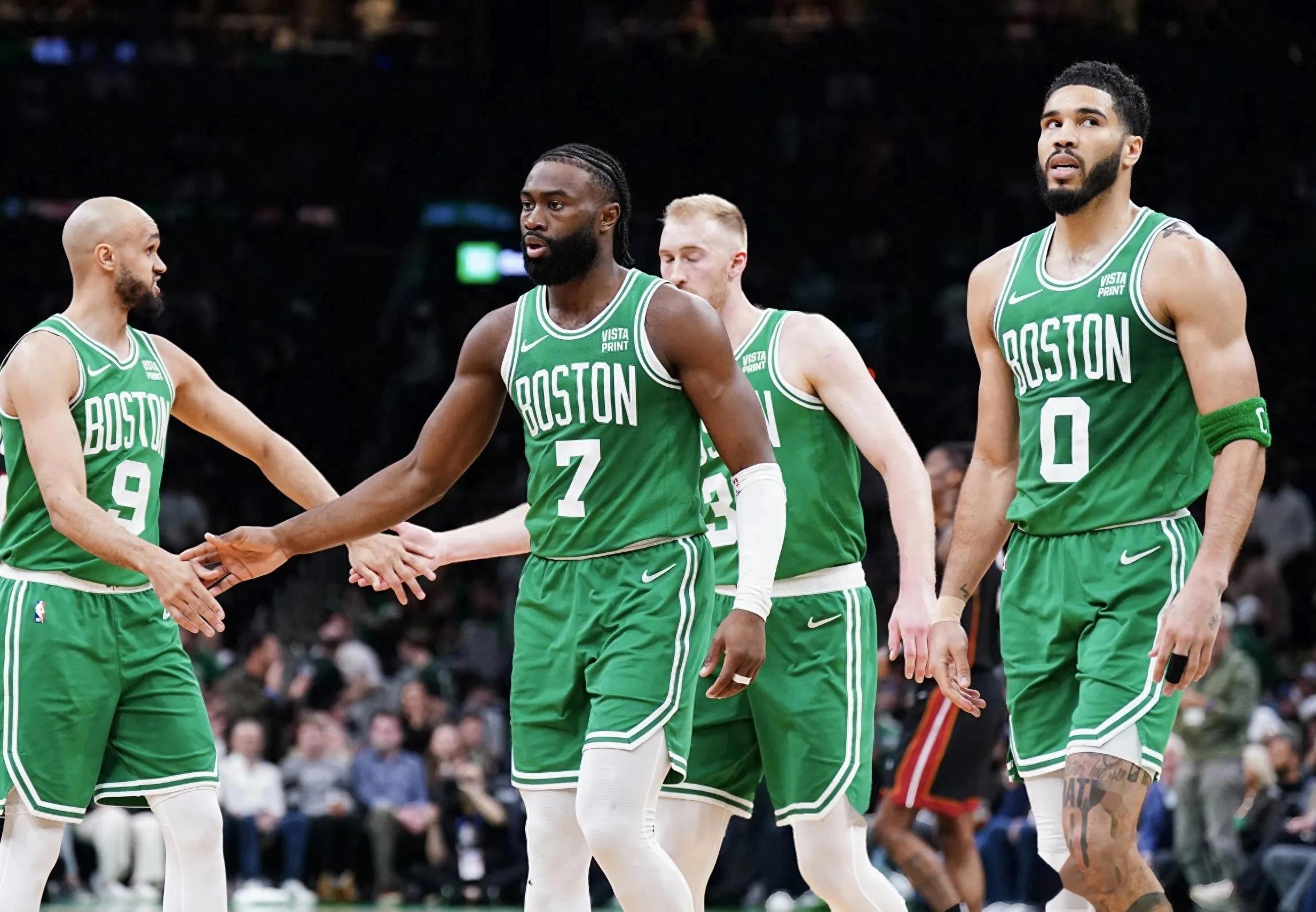 关于塔图姆迎来二十赛季高光表现，独行侠球迷沸腾！的信息